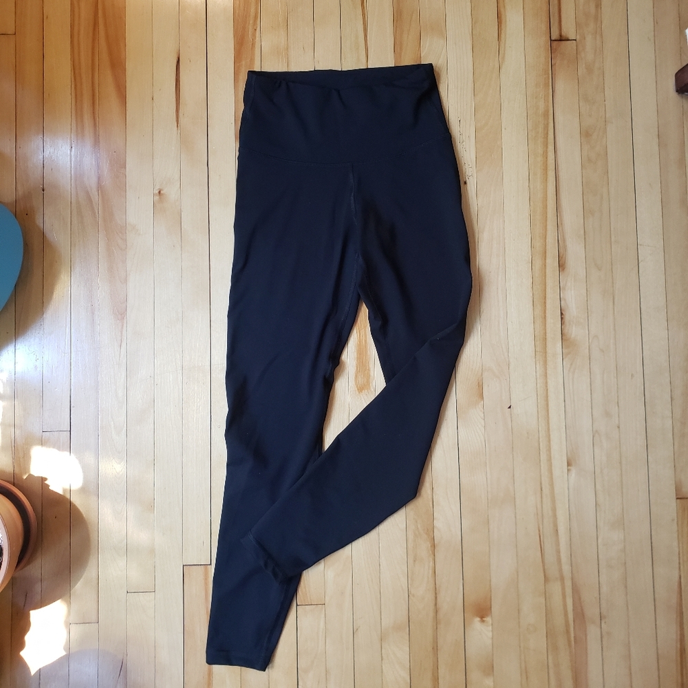 ON Active XS(P) 7/8 Leggings - please read desc.